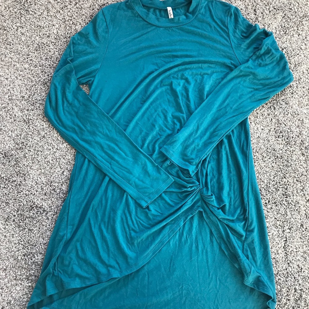 Knotted Tee